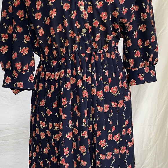Vintage 3/4 Sleeve Midi Dress w/ Elastic Waist - Picture 6 of 10